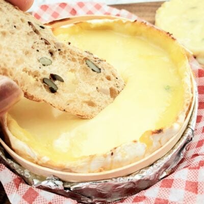 Baked Camembert with Garlic, Maple & Thyme